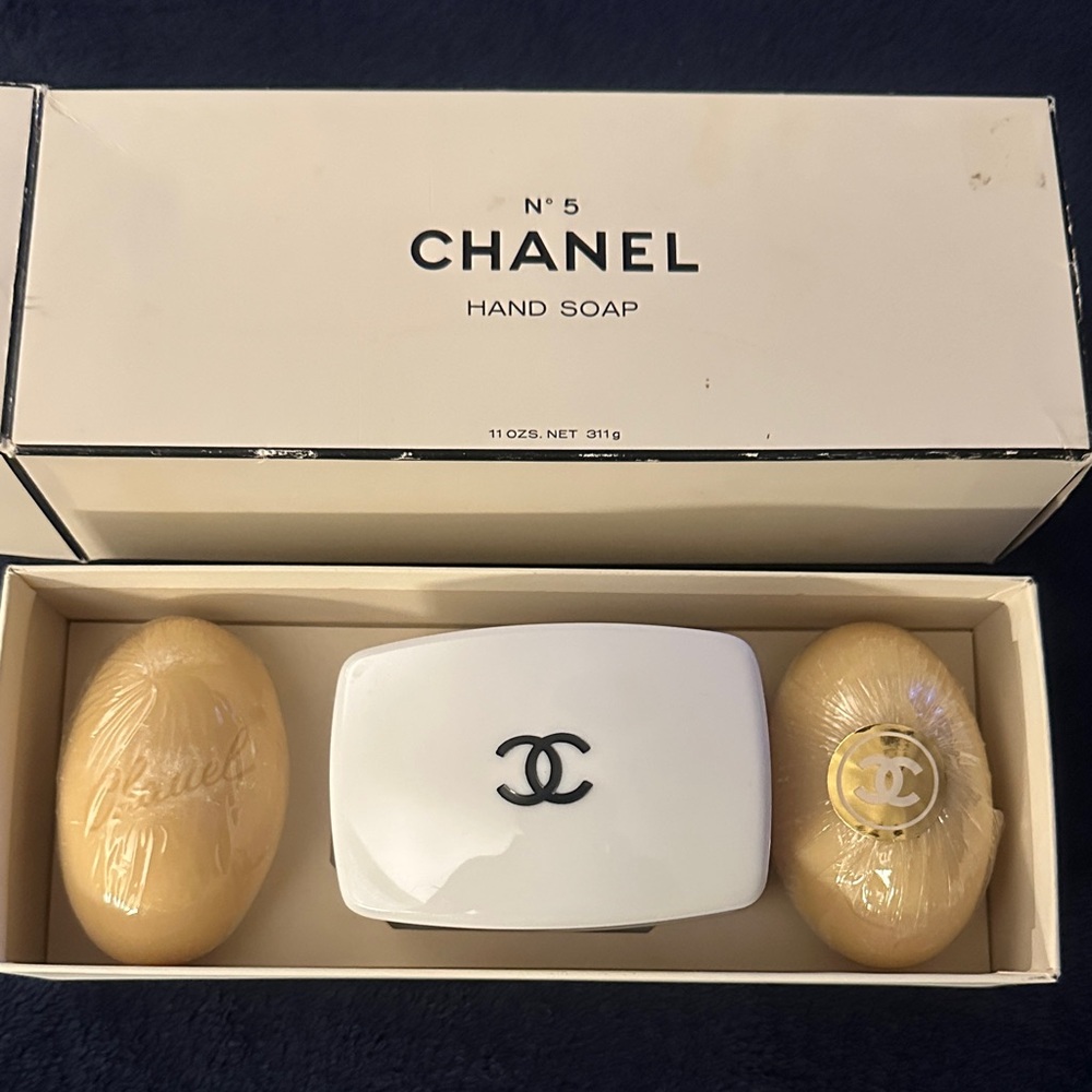 CHANEL No. 5 Hand Soap Trio in Cream and White